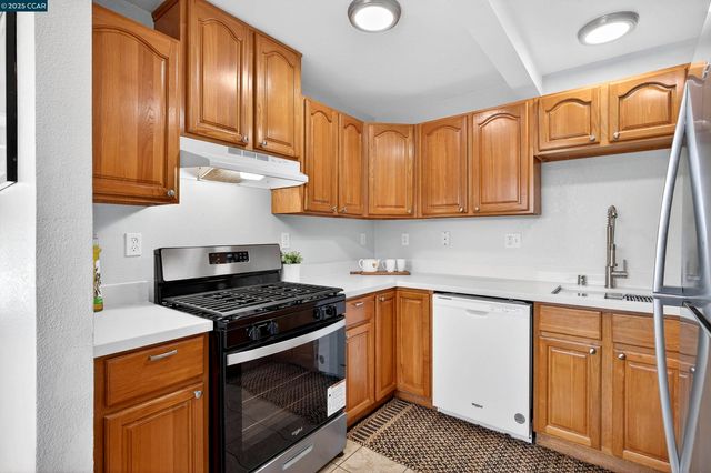 239 Jennifer Dr, San Pablo, CA 94806