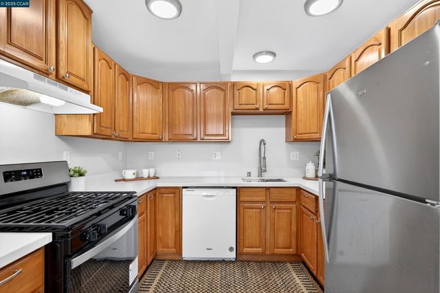 239 Jennifer Dr, San Pablo, CA 94806