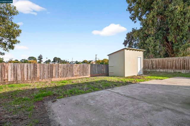 239 Jennifer Dr, San Pablo, CA 94806
