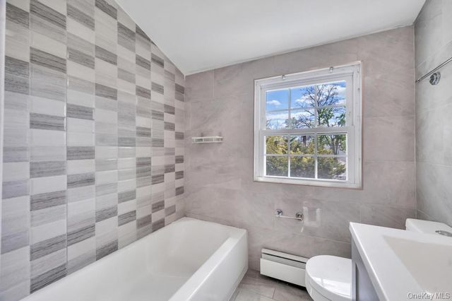 543 Coolidge Avenue, Rockville Centre, NY 11570