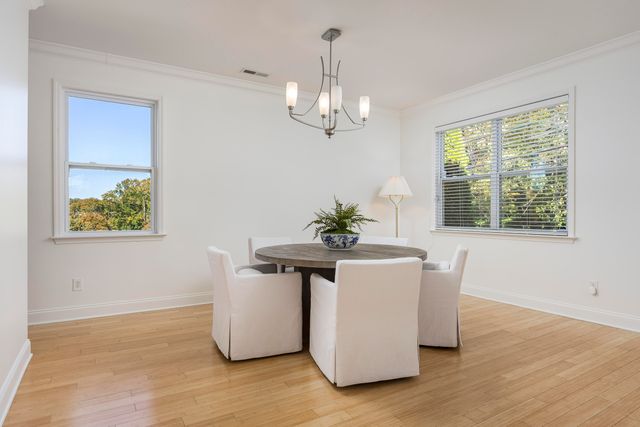 525 Crewdson Street, Chattanooga, TN 37405