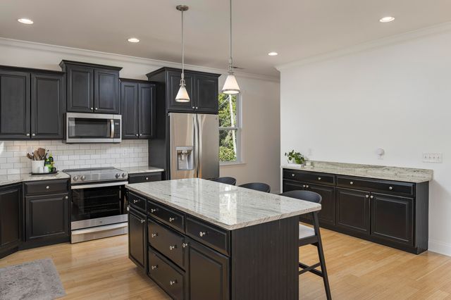 525 Crewdson Street, Chattanooga, TN 37405