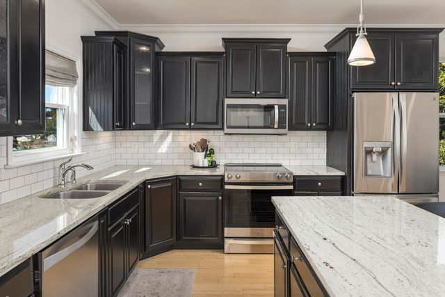 525 Crewdson Street, Chattanooga, TN 37405