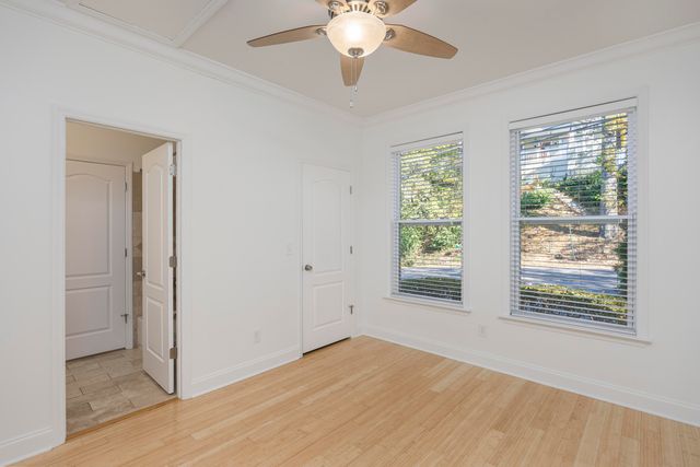 525 Crewdson Street, Chattanooga, TN 37405