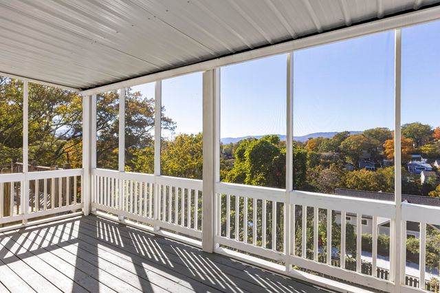 525 Crewdson Street, Chattanooga, TN 37405