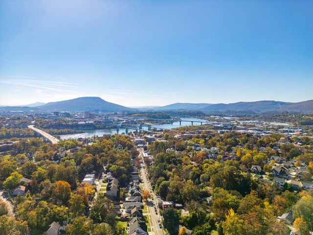 525 Crewdson Street, Chattanooga, TN 37405