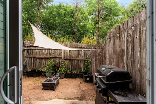 1912 Lightsey RD 4, Austin, TX 78704
