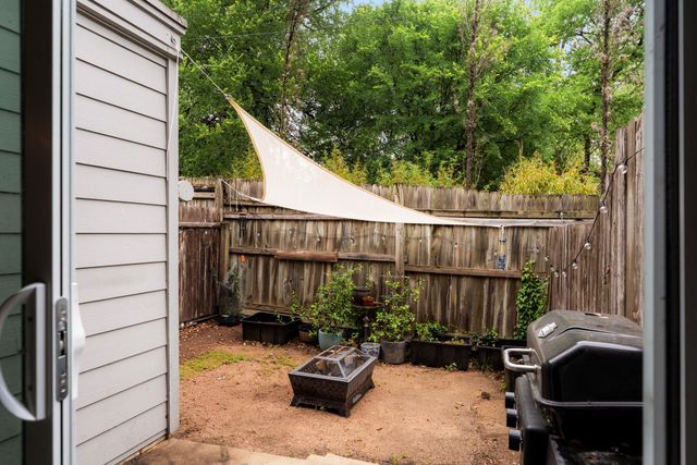 1912 Lightsey RD 4, Austin, TX 78704