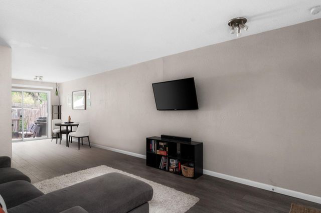 1912 Lightsey RD 4, Austin, TX 78704