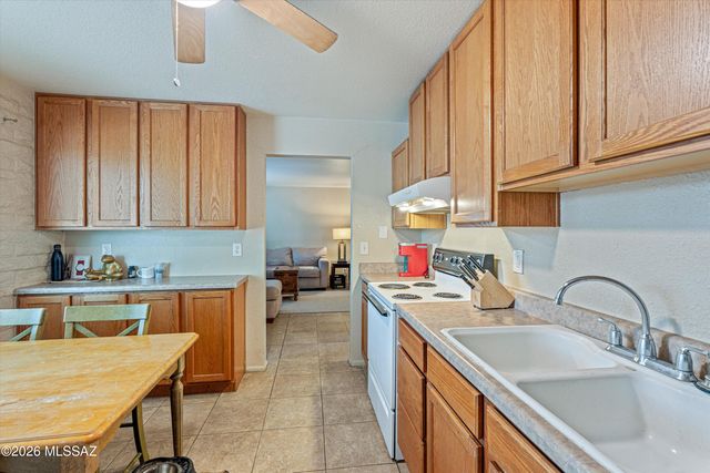 2728 N La Verne Avenue, Tucson, AZ 85712