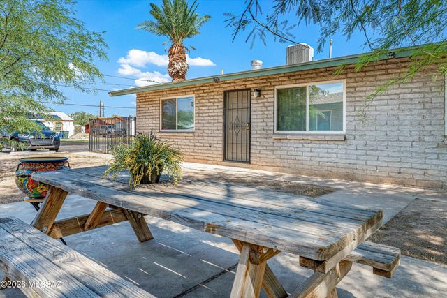 2728 N La Verne Avenue, Tucson, AZ 85712
