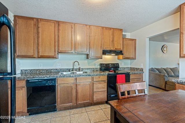 2728 N La Verne Avenue, Tucson, AZ 85712