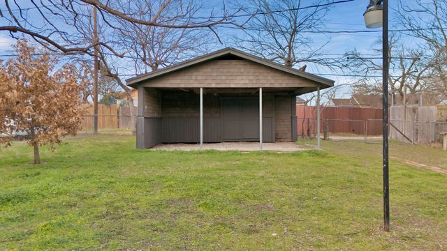 2927 Kingston Street, Dallas, TX 75211