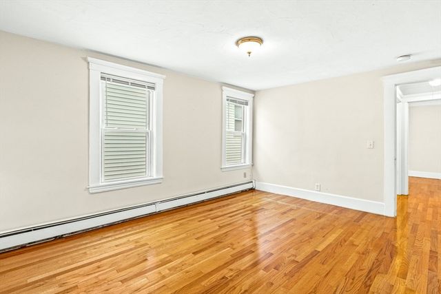 27 W Wyoming Avenue 3, Melrose, MA 02176