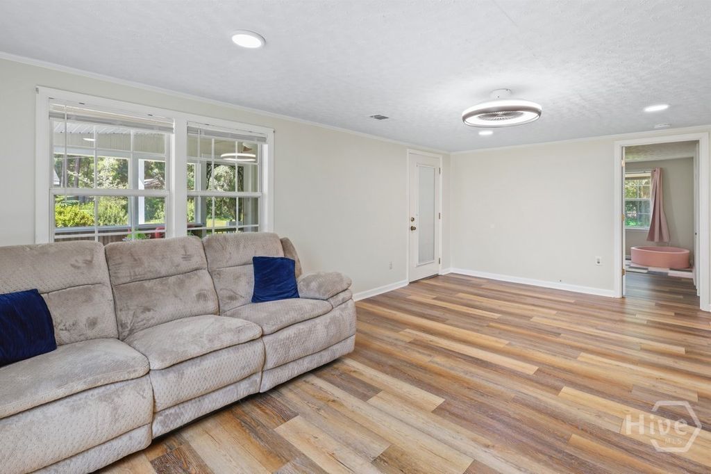 Image 16 of property listing at 156 Tish Way, Rincon, GA 31326