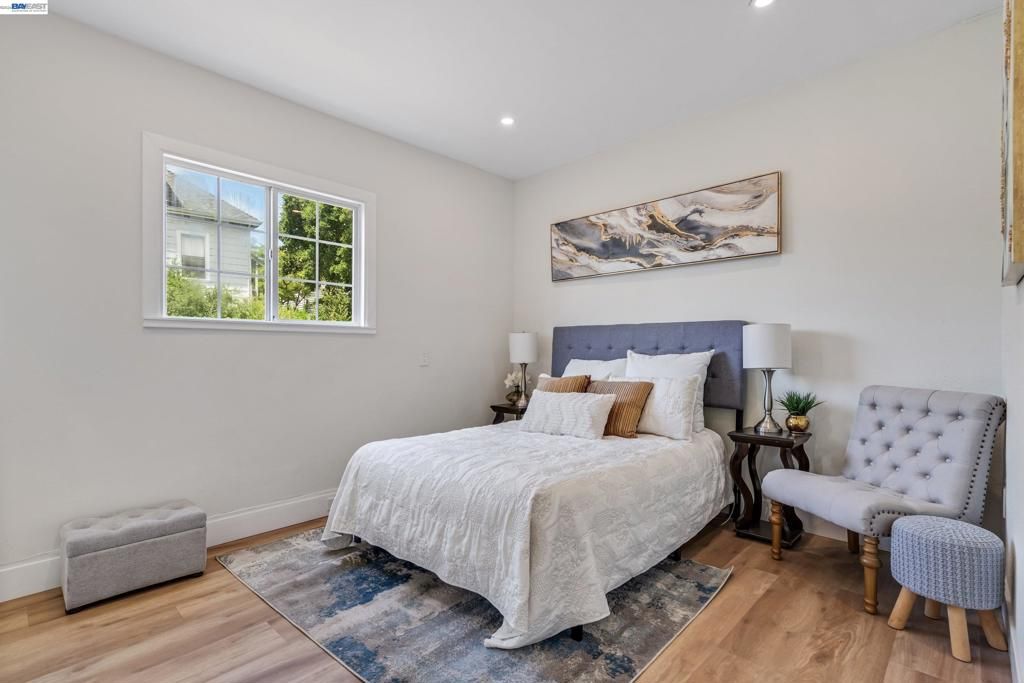 Image 15 of property listing at 318 Ohio St, Vallejo, CA 94590