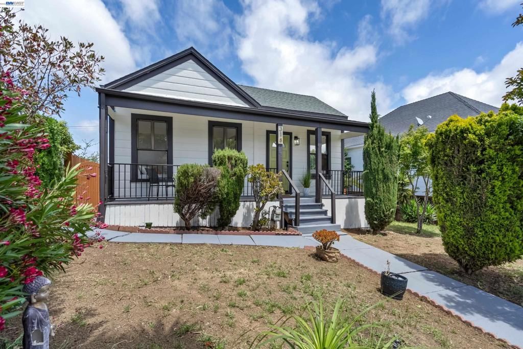 Image 2 of property listing at 318 Ohio St, Vallejo, CA 94590