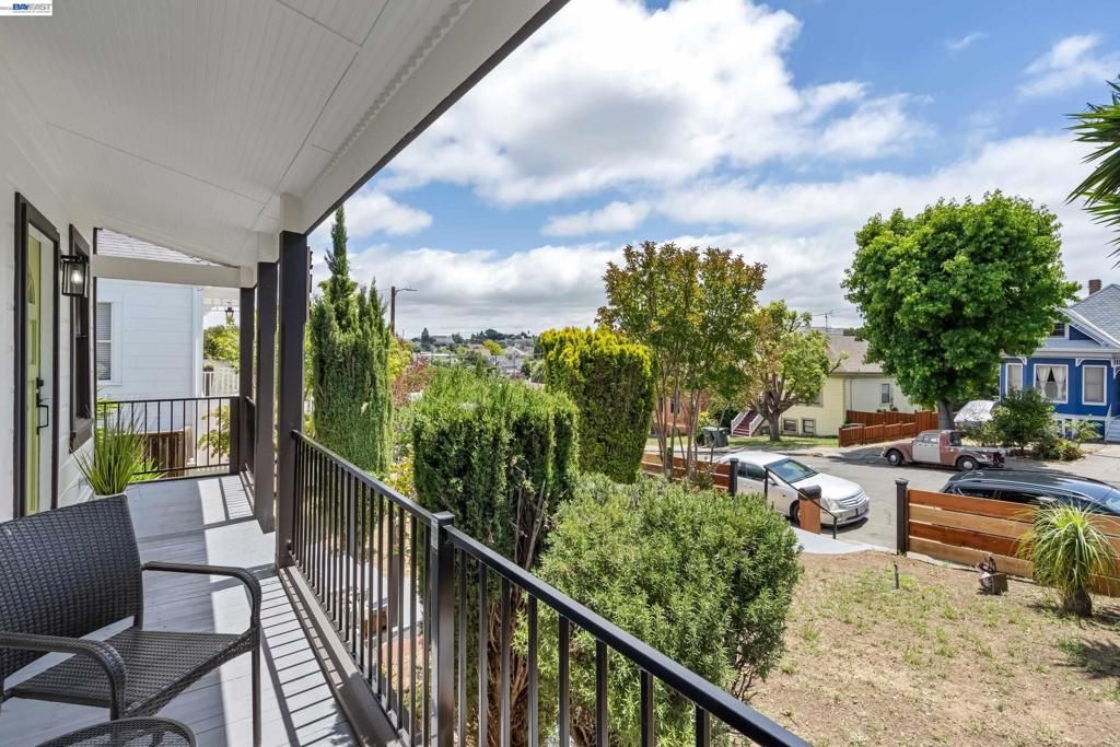 Image 3 of property listing at 318 Ohio St, Vallejo, CA 94590