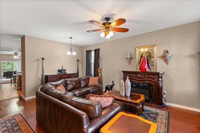 2721 WALDEN WOODS DRIVE, Plant City, FL 33566