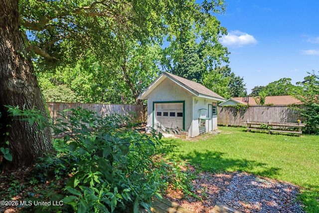 2187 Collins Boulevard, Gulfport, MS 39507