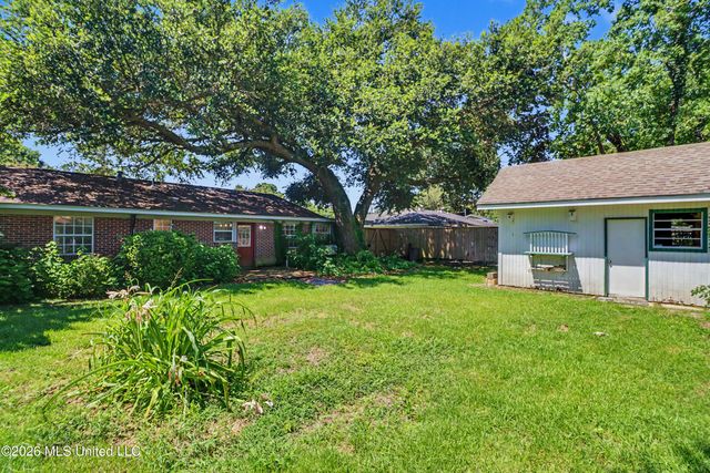 2187 Collins Boulevard, Gulfport, MS 39507