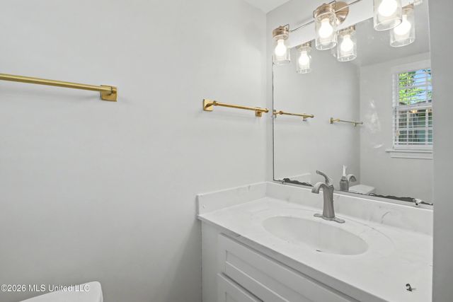 2187 Collins Boulevard, Gulfport, MS 39507
