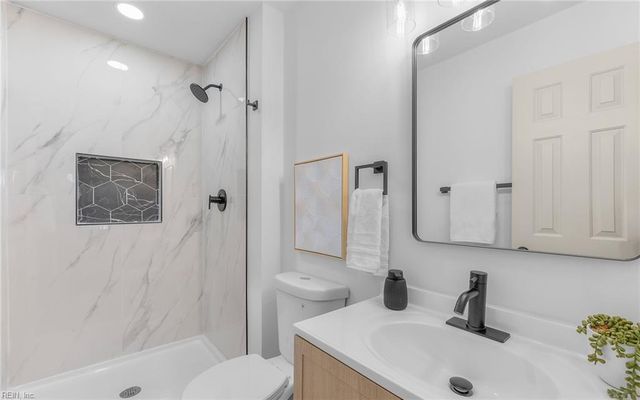 5441 Lynbrook LNDG, Virginia Beach, VA 23462