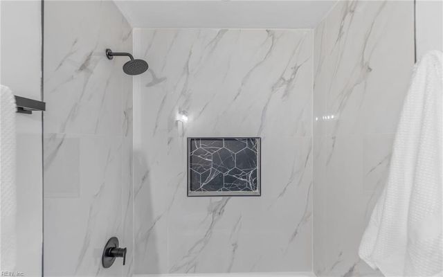 5441 Lynbrook LNDG, Virginia Beach, VA 23462