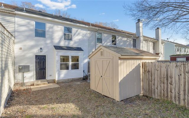 5441 Lynbrook LNDG, Virginia Beach, VA 23462