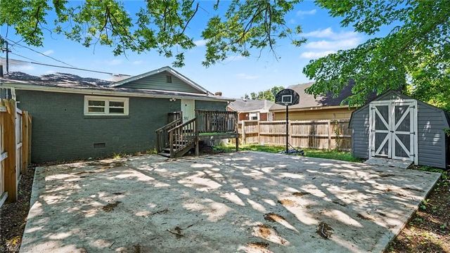 501 Apple Street, Burlington, NC 27217
