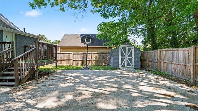 501 Apple Street, Burlington, NC 27217