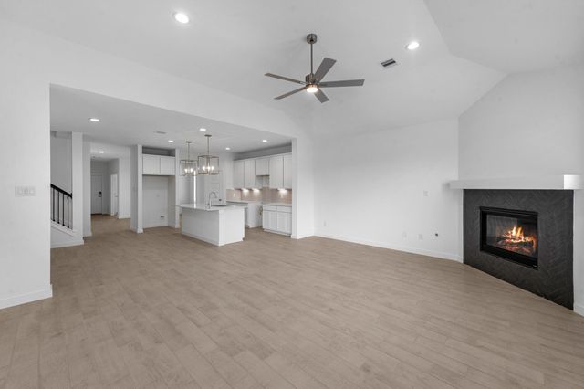 56 Shining Point Drive, Waller, TX 77484