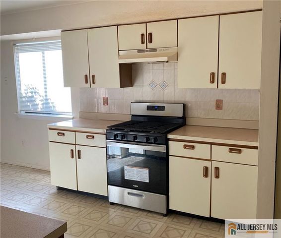 301 Edison Glen Terrace 301, Edison, NJ 08837