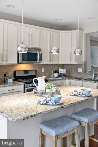 43202 WHELPLEHILL TER, Ashburn, VA 20148