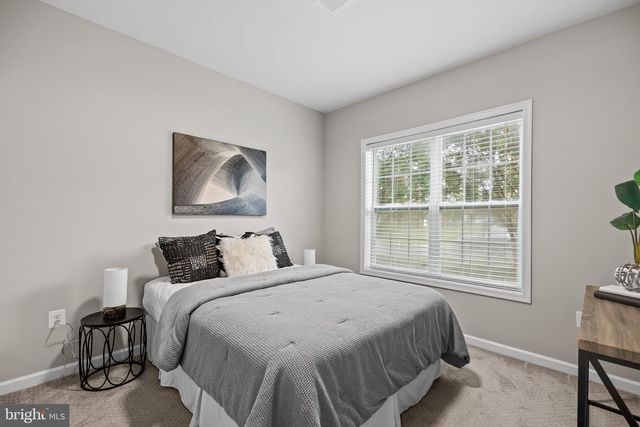 43202 WHELPLEHILL TER, Ashburn, VA 20148