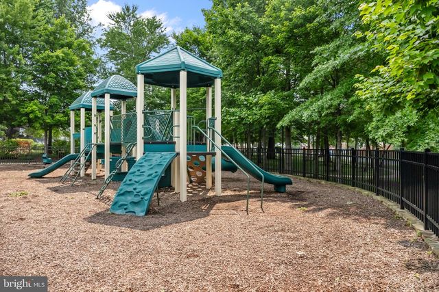 43202 WHELPLEHILL TER, Ashburn, VA 20148