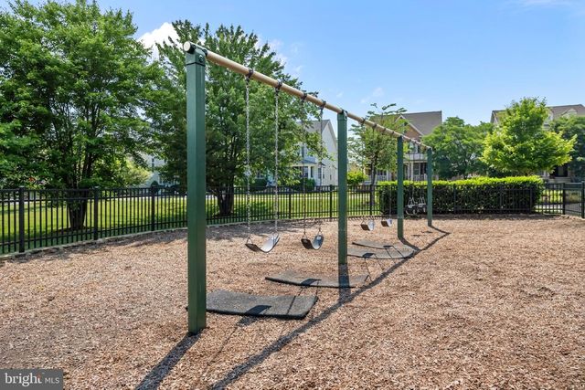 43202 WHELPLEHILL TER, Ashburn, VA 20148