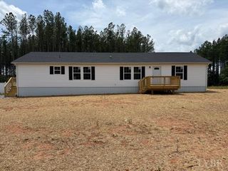 689 Cub Creek Road, Appomattox, VA 24522