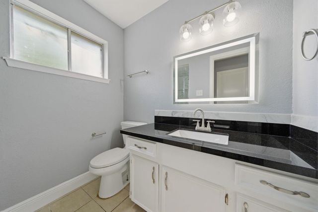 2003 Williamsburg Court S, League City, TX 77573