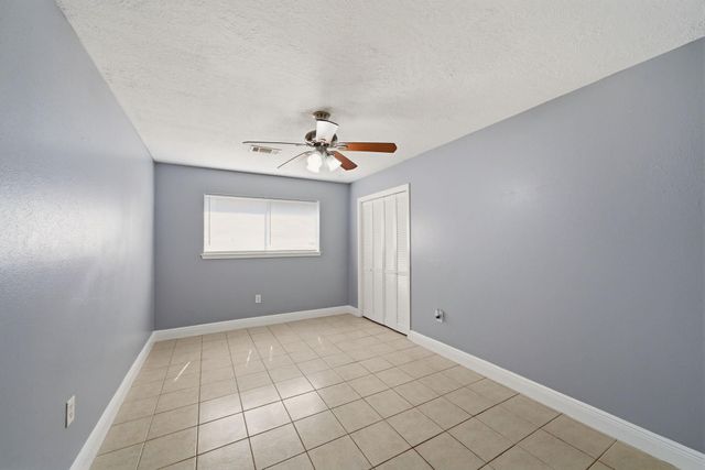 2003 Williamsburg Court S, League City, TX 77573