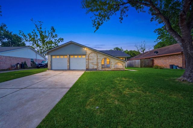 2003 Williamsburg Court S, League City, TX 77573