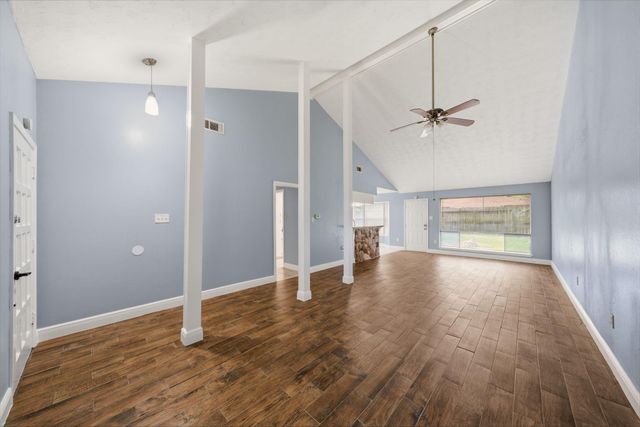2003 Williamsburg Court S, League City, TX 77573