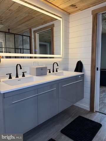 57 WASHINGTON ST, Frostburg, MD 21532