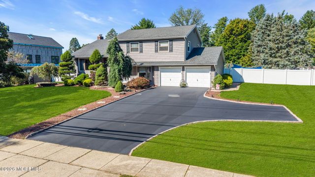 828 Waterworks Road, Freehold, NJ 07728