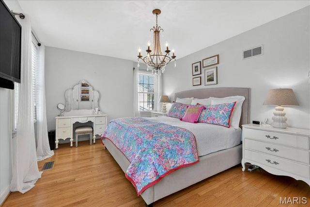 1659 Dearborn Drive, St Louis, MO 63122