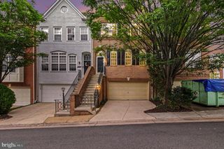 2403 GORGAS PL, Alexandria, VA 22311