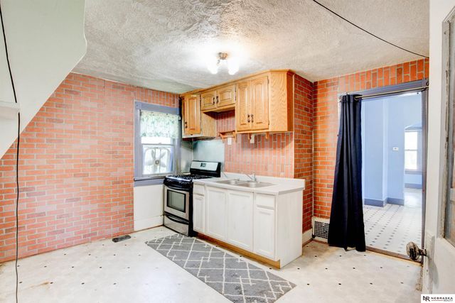 3919 Miami Street, Omaha, NE 68111