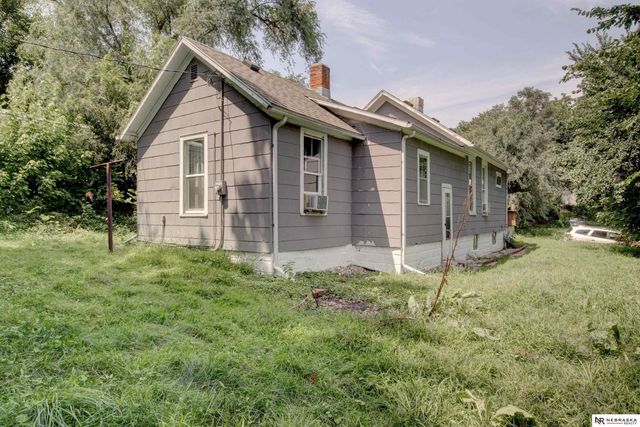 3919 Miami Street, Omaha, NE 68111