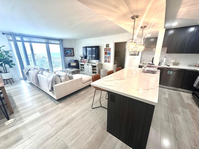 1 Las Olas Circle 1211, Fort Lauderdale, FL 33316