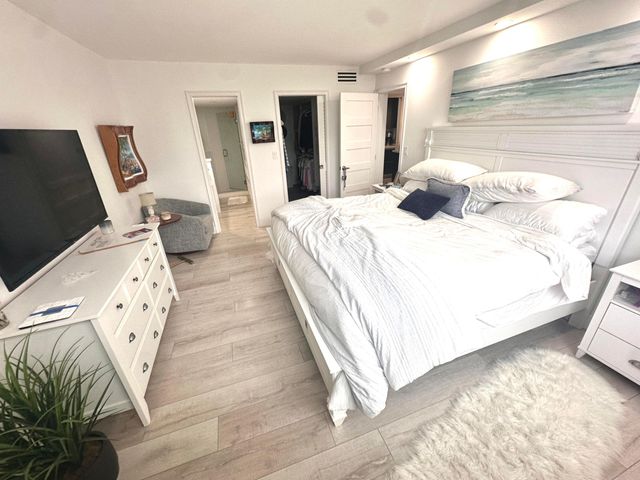 1 Las Olas Circle 1211, Fort Lauderdale, FL 33316